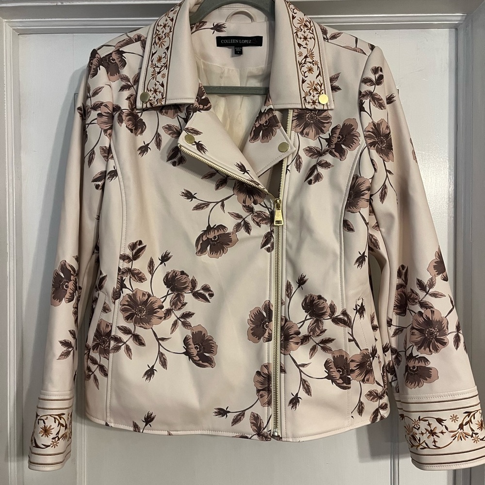Colleen Lopez Cream and Brown Leather Jacket